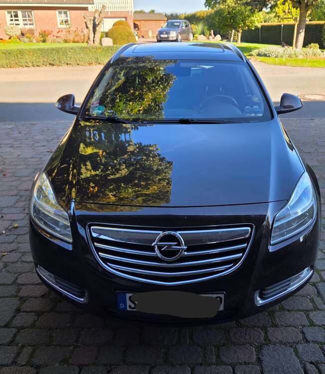 Opel Insignia 185.000 km 4.700 € Goldenbek 23820