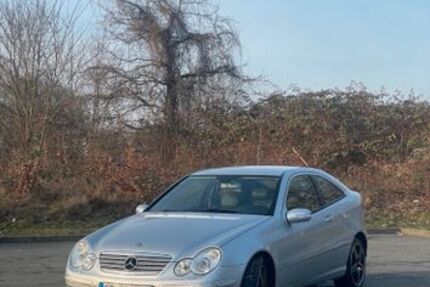 Mercedes-Benz 200 260.000 km 2.500 &euro; Struvenhütten 24643