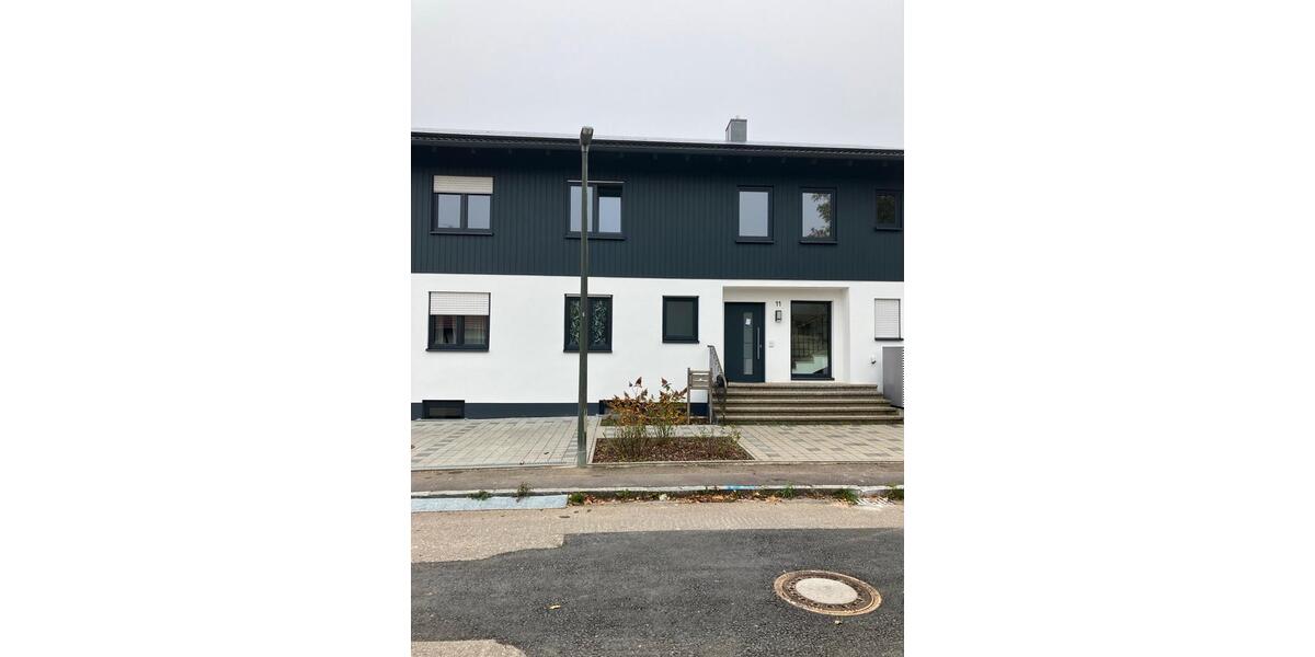 Erdgeschoßwohnung Gaimersheim - 5 Zimmer, 140 m&sup2;, 1.800&euro; | Angebot:25342319