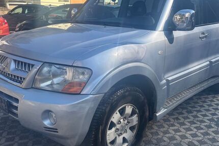 Mitsubishi Pajero 318.000 km 4.999 &euro; Altenahr 53505