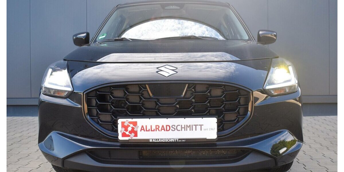 Suzuki Swift Club 1.2l M/T Dualjet Hybrid 19.835 km 15.890 &euro; Höchberg-Würzburg 97204