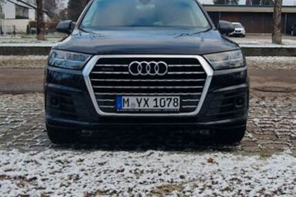 Audi Q7 184.000 km 23.900 € München 81371