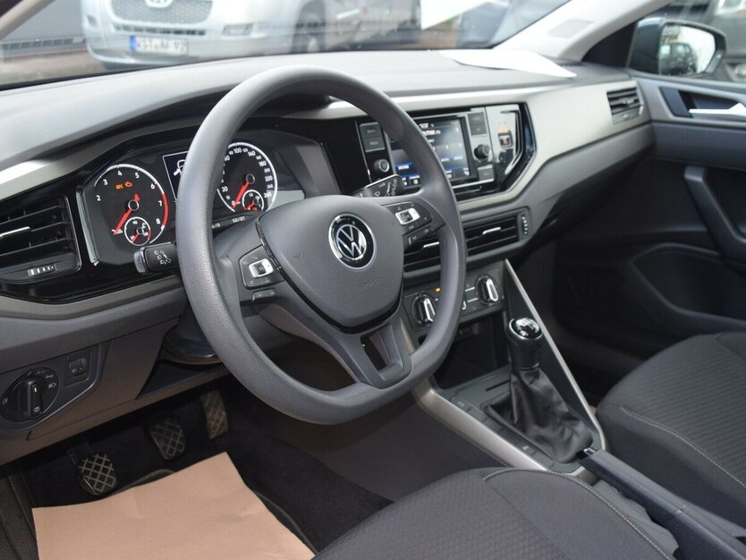 VW Polo 1,0 Comfortline Klima*PDC*GRA*Sihzg*Allseas 39.595 km 14.980 € Rastede 26160