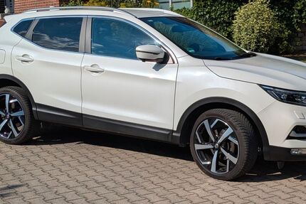 Nissan Qashqai 87.000 km 11.450 &euro; Hiddenhausen 32120