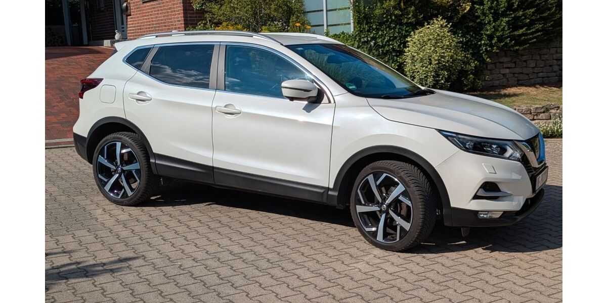 Nissan Qashqai 87.000 km 11.450 &euro; Hiddenhausen 32120