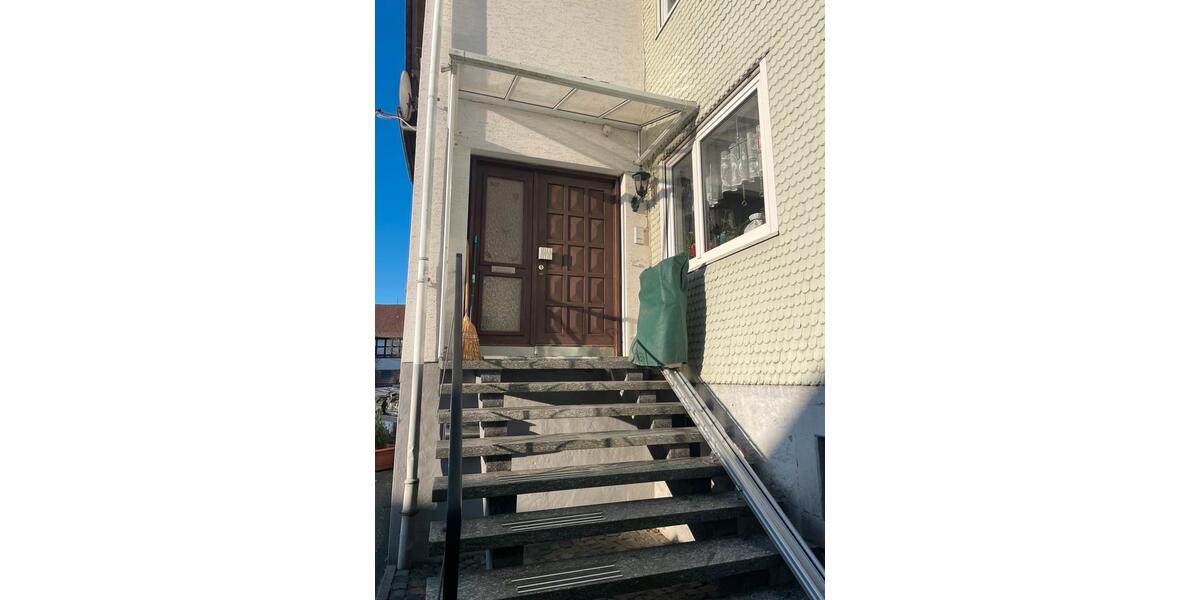 Etagenwohnung Antrifttal - 6 Zimmer, 146 m&sup2;, 800&euro; | Angebot:26652222