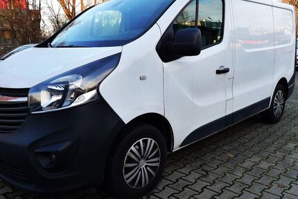 Opel Vivaro 115.936 km 10.990 &euro; Berlin-Marienfelde 12277