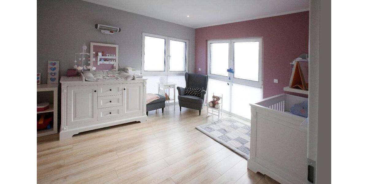 Einfamilienhaus Schwerin Friedrichsthal - 6 Zimmer, 185 m&sup2;, 700.000&euro; | Angebot:25439145