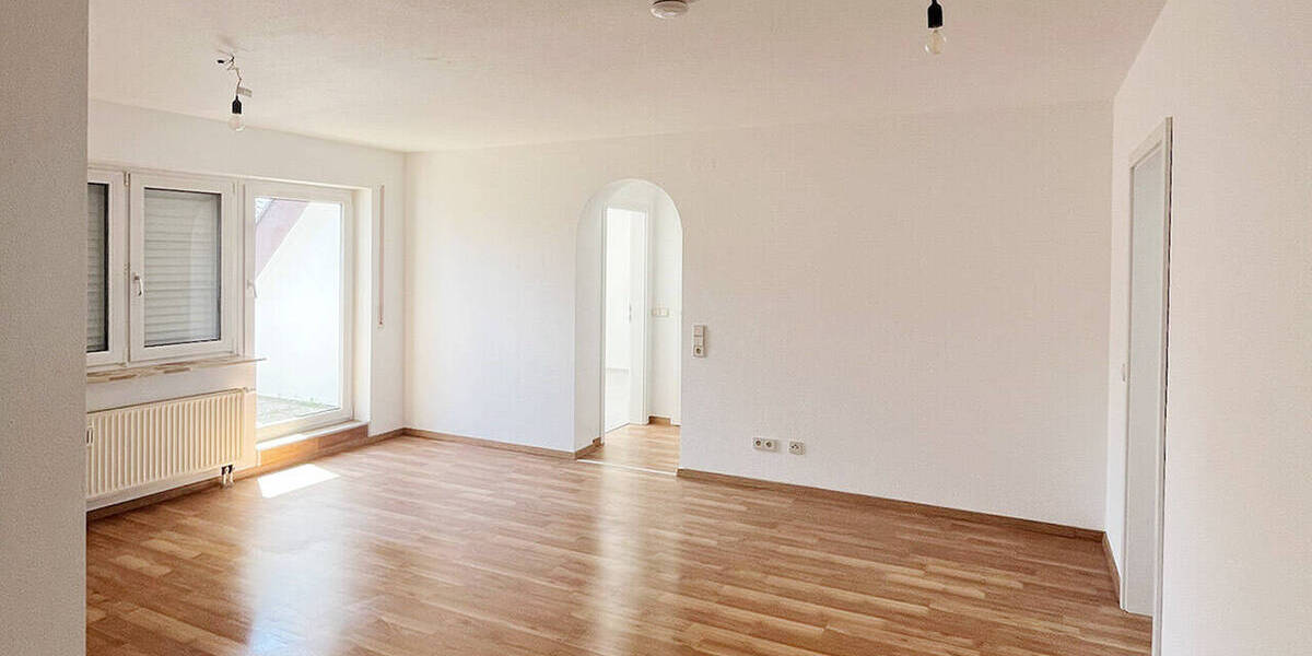 Etagenwohnung Renningen - 3 Zimmer, 74 m&sup2;, 1.100&euro; | Angebot:26190932