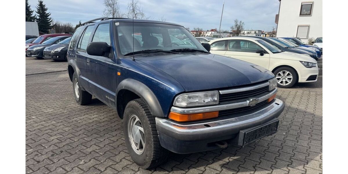 Chevrolet Blazer 216.180 km 1.750 &euro; Baienfurt 88255