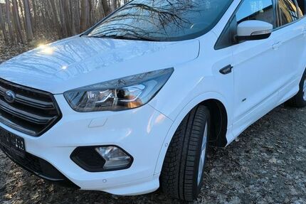 Ford Kuga 84.000 km 18.700 &euro; Schönbach 02708