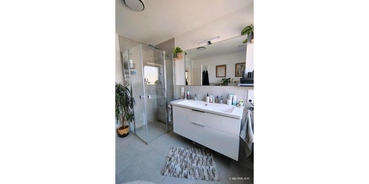 Dachgeschoßwohnung Hatten - 3 Zimmer, 82 m&sup2;, 990&euro; | Angebot:26419502