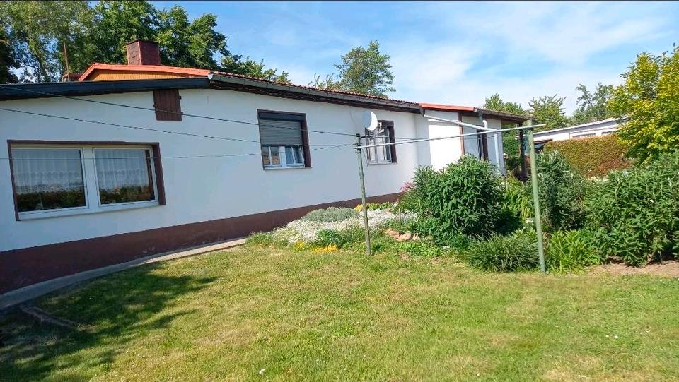 Bungalow Döbeln - 4 Zimmer, 100 m&sup2;, 12.345.678&euro; | Angebot:25842489