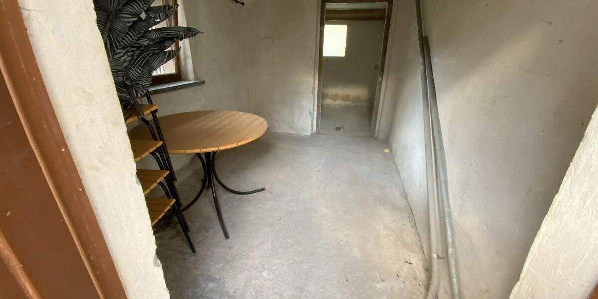 Einfamilienhaus Allendorf - 6 Zimmer, 153 m&sup2;, 59.000&euro; | Angebot:25670812