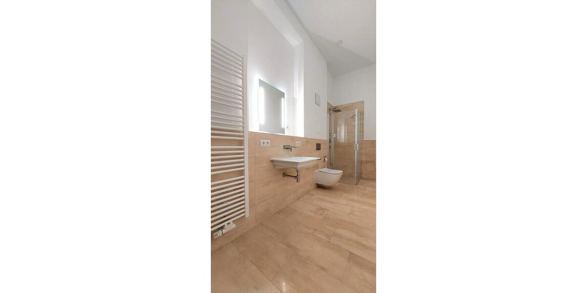 Dachgeschoßwohnung Dresden - 4 Zimmer, 157 m&sup2;, 2.716&euro; | Angebot:26252669