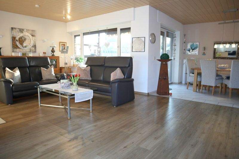 Mehrfamilienhaus, Wohnhaus Ganderkesee Schierbrok - 7 Zimmer, 210 m&sup2;, 435.000&euro; | Angebot:25738604