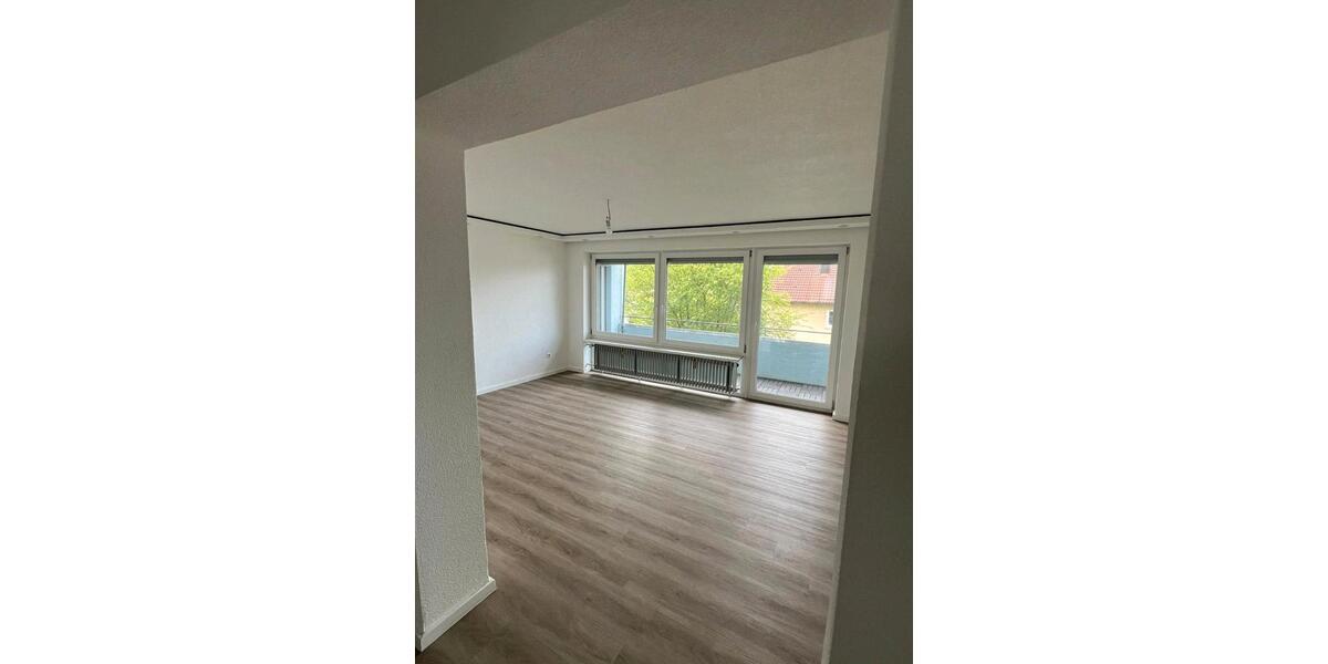 Etagenwohnung Münsingen - 4 Zimmer, 90 m&sup2;, 960&euro; | Angebot:26063408
