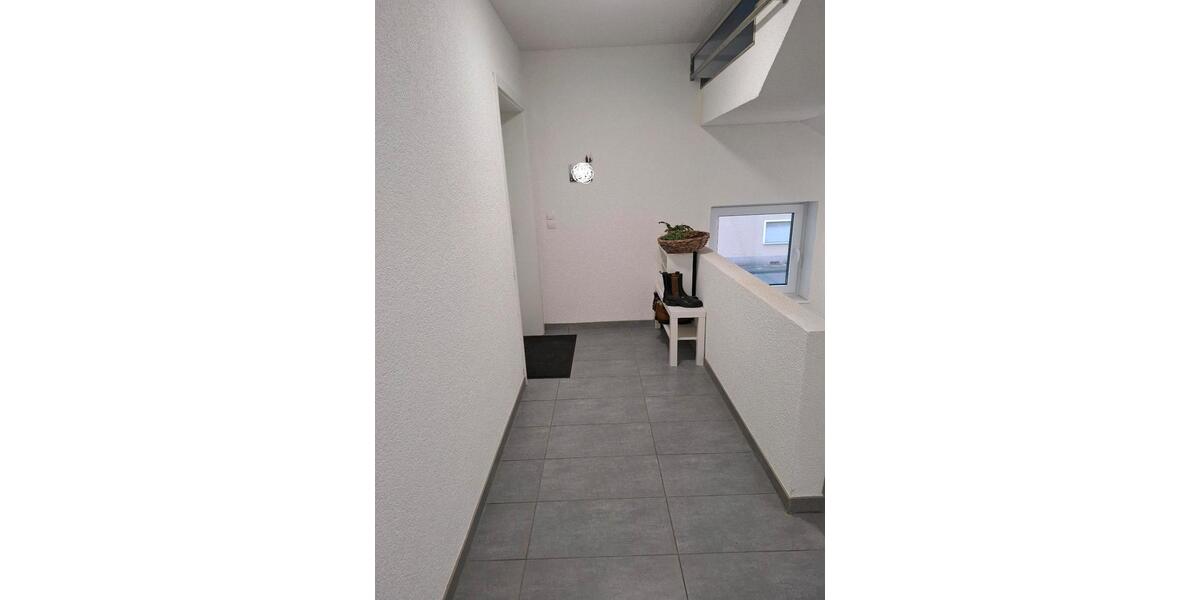 Etagenwohnung Neuwied - 3.5 Zimmer, 100 m&sup2;, 380.000&euro; | Angebot:26422118