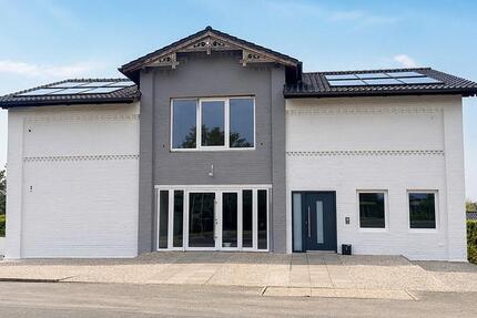 Haus Seevetal Hagolt - 10 Zimmer, 265 m&sup2;, 3.750&euro; | Angebot:26284229