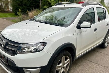 Dacia Sandero 64.265 km 7.600 &euro; Ulm 89079