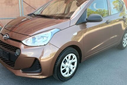 Hyundai i10 148.000 km 7.999 &euro; Berlin 12057
