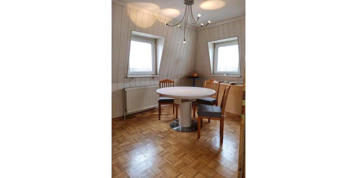 Dachgeschoßwohnung Frankfurt am Main Nord-West - 3 Zimmer, 62 m&sup2;, 360.000&euro; | Angebot:26056323