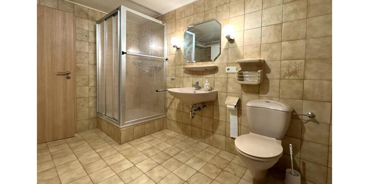 Erdgeschoßwohnung Uetze - 4 Zimmer, 118 m&sup2;, 1.300&euro; | Angebot:25191790