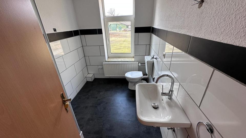 Dachgeschoßwohnung Geestland - 5 Zimmer, 100 m&sup2;, 690&euro; | Angebot:25320512