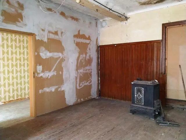 Einfamilienhaus Weikersheim - 16 Zimmer, 348 m&sup2;, 195.000&euro; | Angebot:26652456