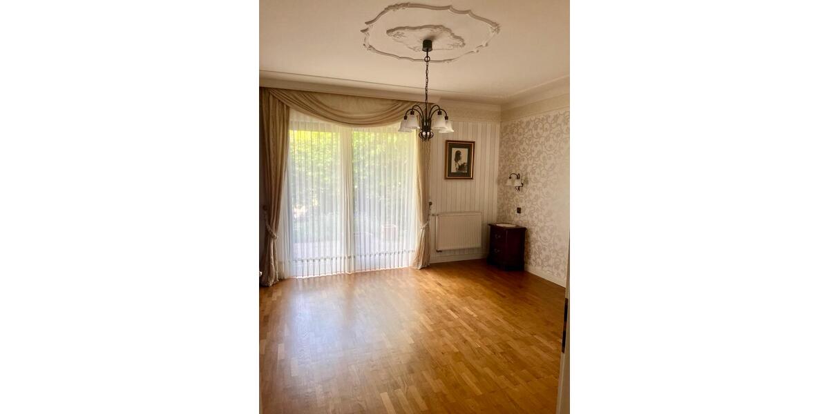Bungalow Wadern - 6 Zimmer, 180 m&sup2;, 349.000&euro; | Angebot:26785294
