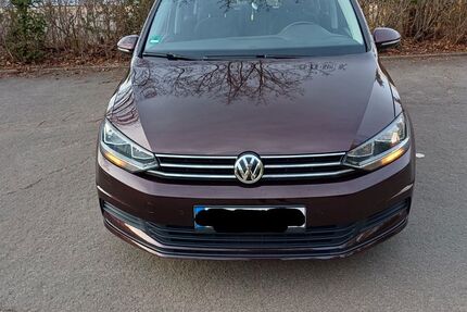 VW Touran 184.000 km 8.499 &euro; Eisenberg 67304