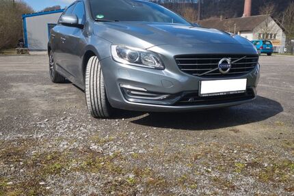 Volvo V60 173.000 km 16.500 &euro; Weißbach 74679