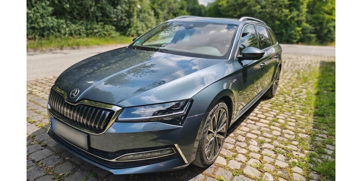 Skoda Superb 94.600 km 22.890 &euro; Wuppertal 42117