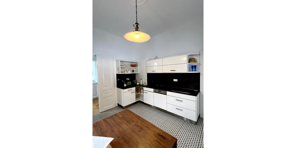 Villa Holzkirchen - 18 Zimmer, 600 m&sup2;, 1.250.000&euro; | Angebot:26960651