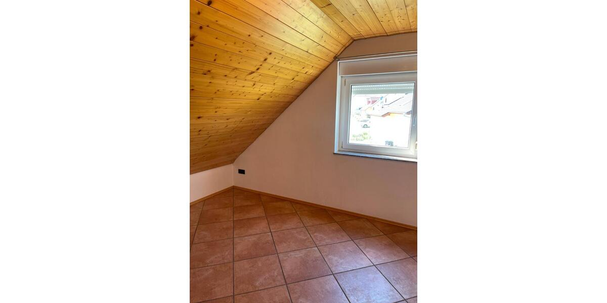 Einfamilienhaus Rammelsbach - 5 Zimmer, 230 m&sup2;, 1.800&euro; | Angebot:26624272