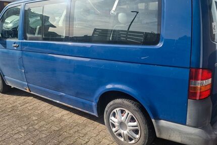 VW T5 Transporter 210.000 km 3.499 &euro; Weinstadt 71384