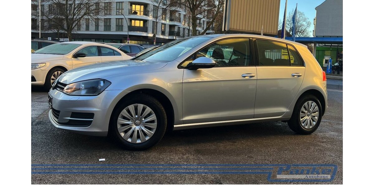 VW Golf VII BMT*Navi*Tempo*SHZ*Tel.*Touch* 120.529 km 9.990 &euro; Berlin 13187