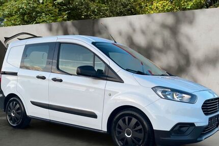 Ford Transit Courier 26.860 km 12.500 &euro; Neustadt 67434