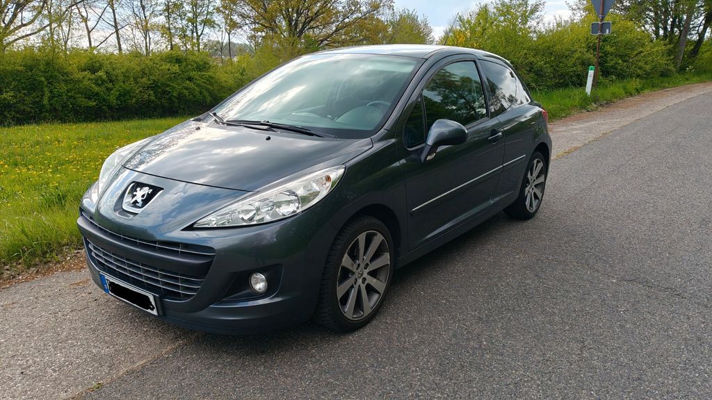 Peugeot 207 120.500 km 3.100 &euro; Much 53804