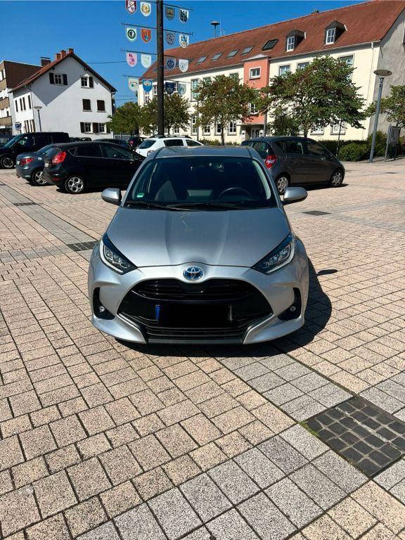 Yaris