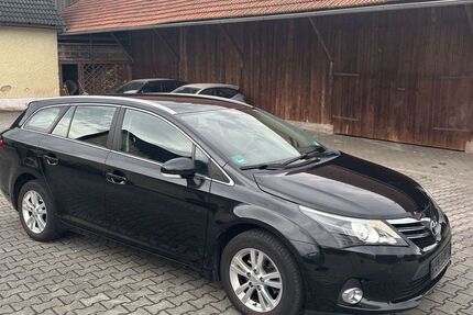 Toyota Avensis 65.433 km 11.800 € Kirchroth 94356
