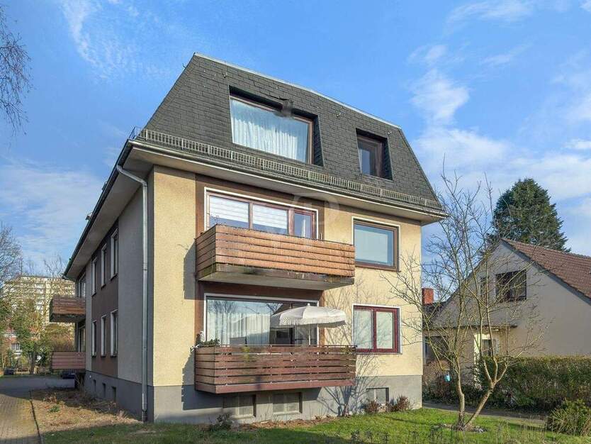 Voll vermietetes Mehrfamilienhaus mit 6 Einheiten und teilbarem Baugrundstück zimmer