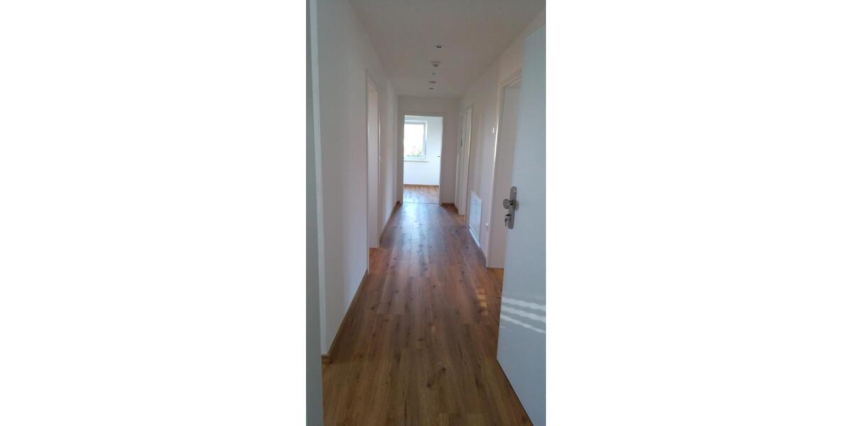 Etagenwohnung Roding - 3.5 Zimmer, 86 m&sup2;, 800&euro; | Angebot:26468822