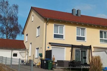 Haus Schrobenhausen Hörzhausen - 4 Zimmer, 125 m&sup2;, 1.280&euro; | Angebot:26187967