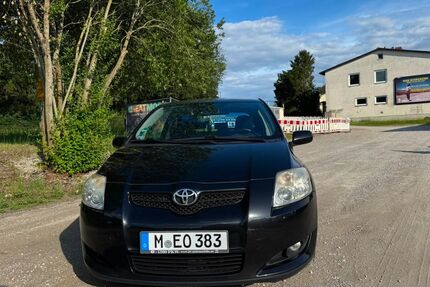 Toyota Auris 169.194 km 3.000 &euro; München 81476