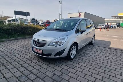 Opel Meriva 153.000 km 3.550 &euro; Nürnberg 90431