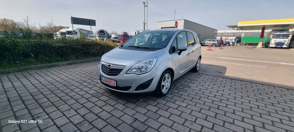 Opel Meriva 153.000 km 3.550 &euro; Nürnberg 90431
