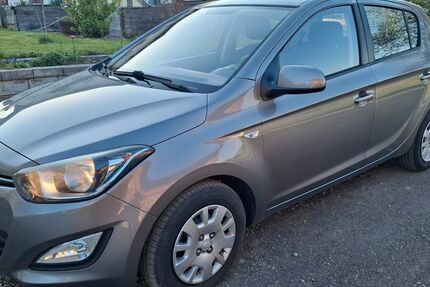 Hyundai i20 182.000 km 2.850 &euro; Bad Endorf 83093