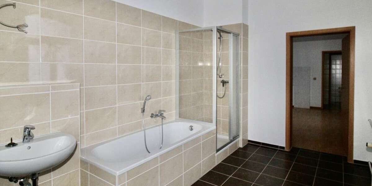 Einfamilienhaus Kamenz - 9 Zimmer, 240 m&sup2;, 229.000&euro; | Angebot:25626470