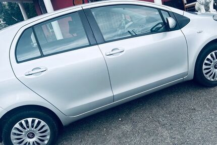 Toyota Yaris 153.000 km 3.399 &euro; Gotha 99867